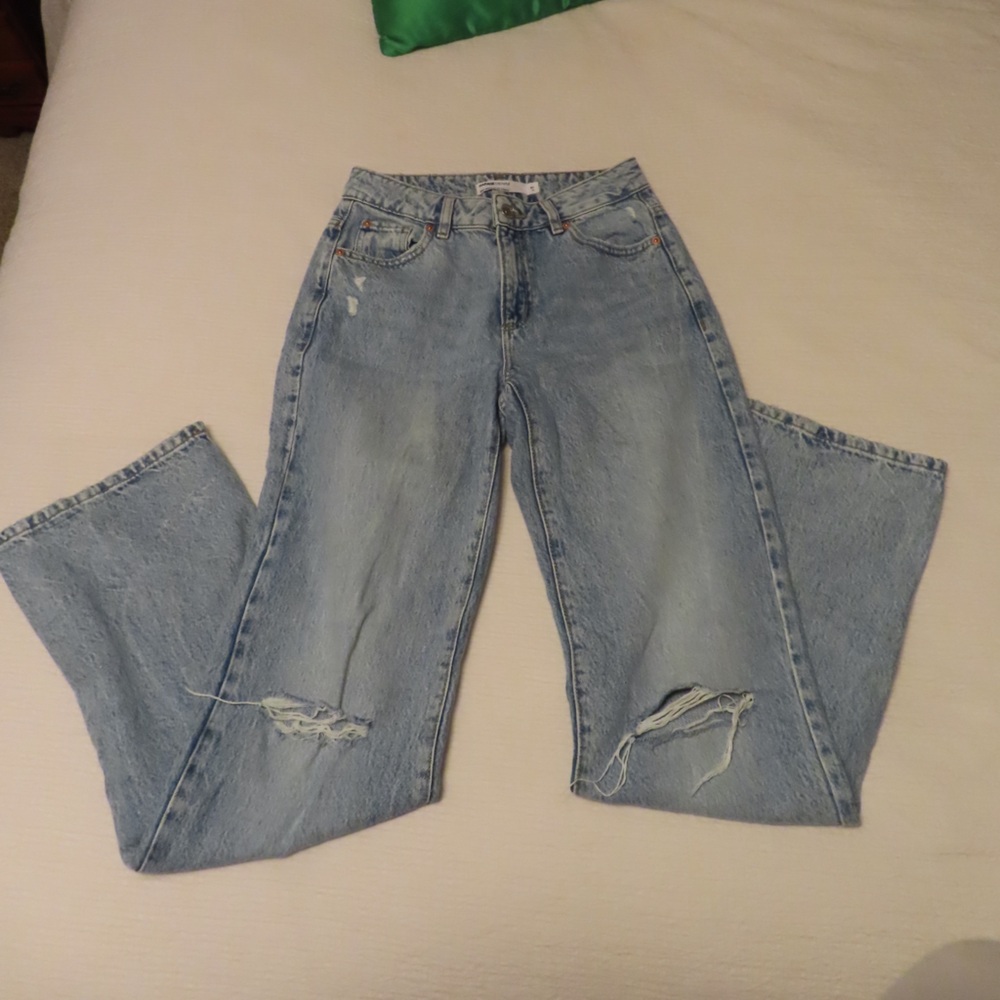 Garage Women's Light Blue Distressed Jeans